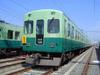 行先表示板を装着した1000系車両