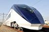 在来線最速の時速160キロで運行する新型スカイライナー