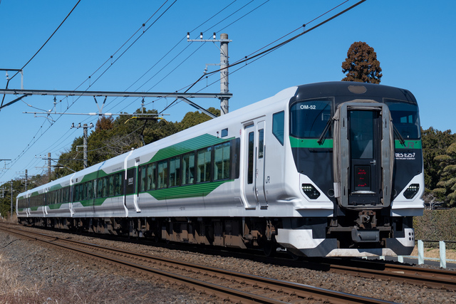 特急 谷川岳山開き 運転