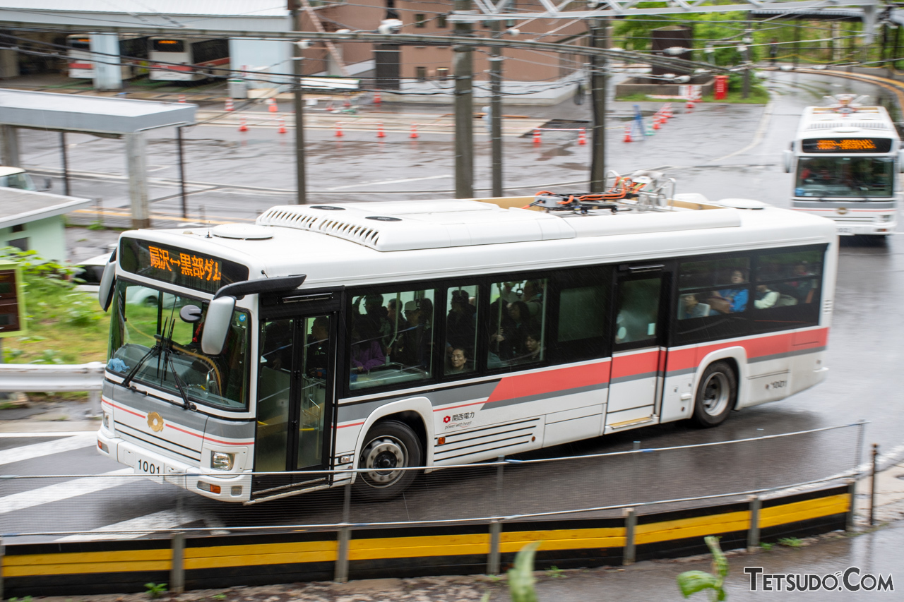 関電トンネル電気バス