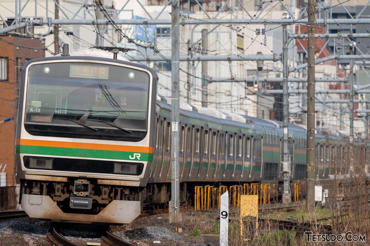 横浜駅の東海道線下りホーム（6番線）、新宿駅の湘南新宿ライン横浜方面ホーム（1番線）、東京駅の東海道線横浜方面ホーム（10番線）と、同一方面で同じ曲を使用している組み合わせもありますが……？