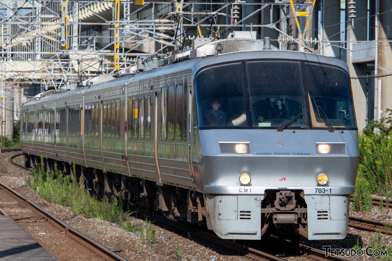 2021年3月まで「にちりんシーガイア」で使われていた783系。2025年現在は、冒頭写真の787系が使われています