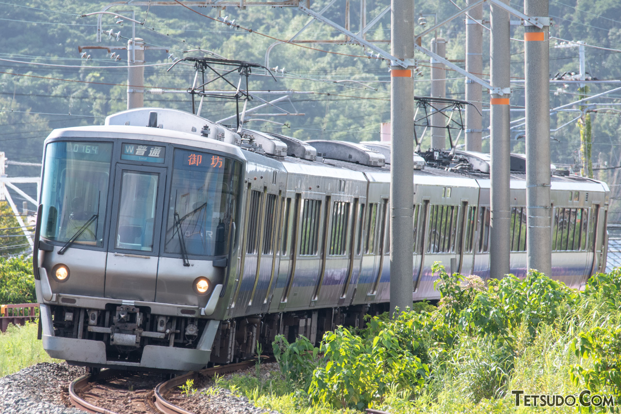 新快速」からワンマン列車まで 近畿圏を中心に駆ける223系 画像（3/15