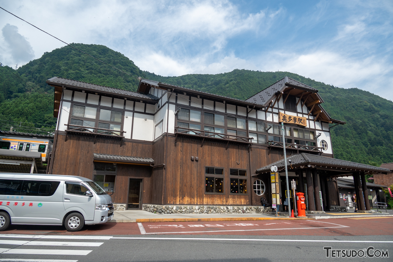 青梅線の終点、奥多摩駅