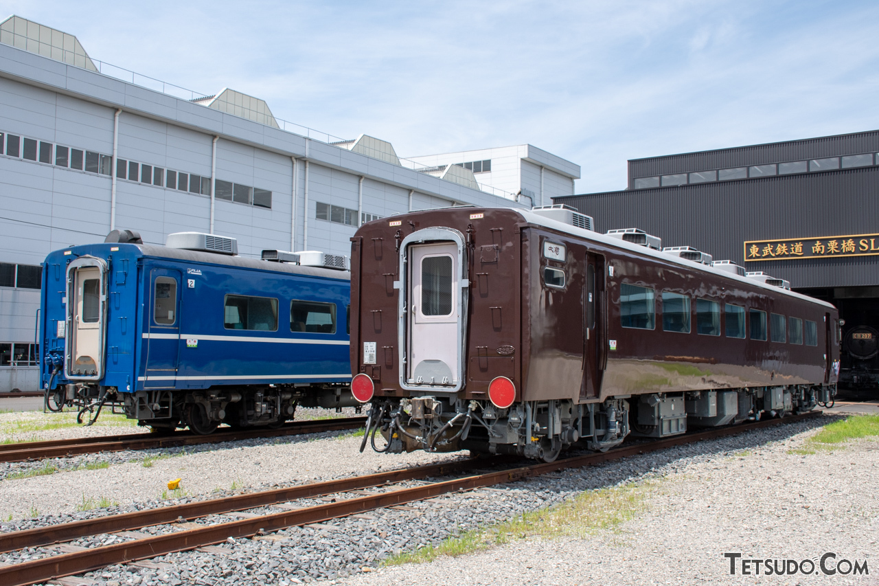 【鉄道部品】阪急電車 化粧板 濃茶色 阪急の木目 | 青波日記 ＠神戸