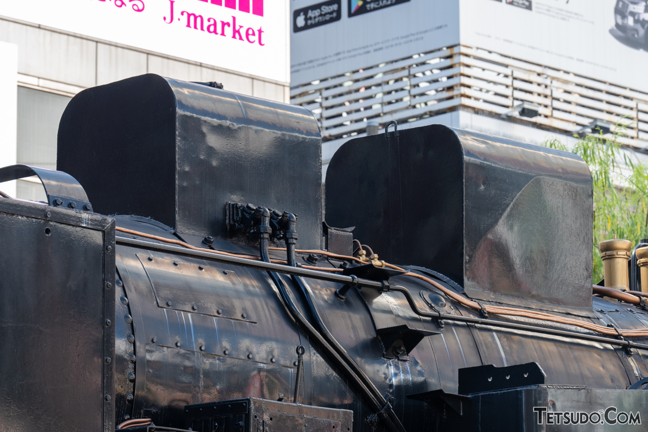 静かにたたずむ戦争の証人 新橋駅前の「日本一有名なSL」が語る歴史（2