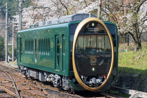 叡山電鉄が「謎の車両」のシルエット画像を投稿　新たな観光列車が登場？