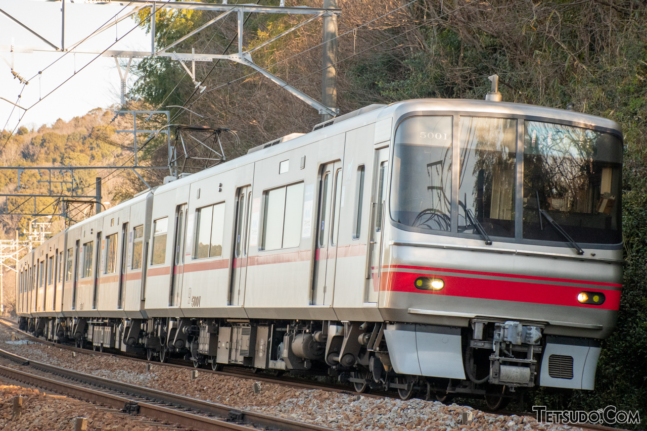 名鉄を走る「新しめなのに古い」車両の秘密とは？ 車体はステンレス