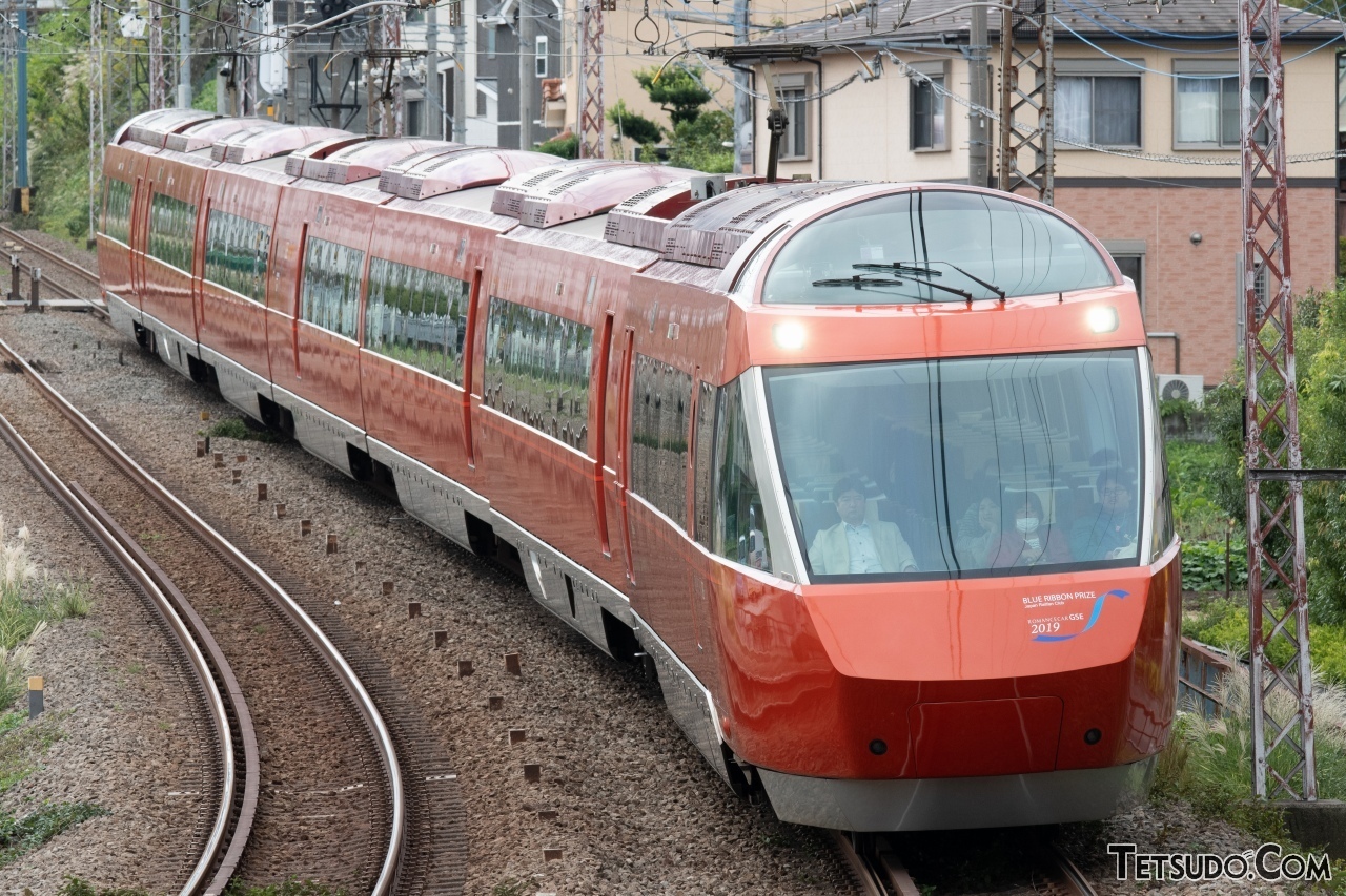小田急　ロマンスカー mqdefault.jpg