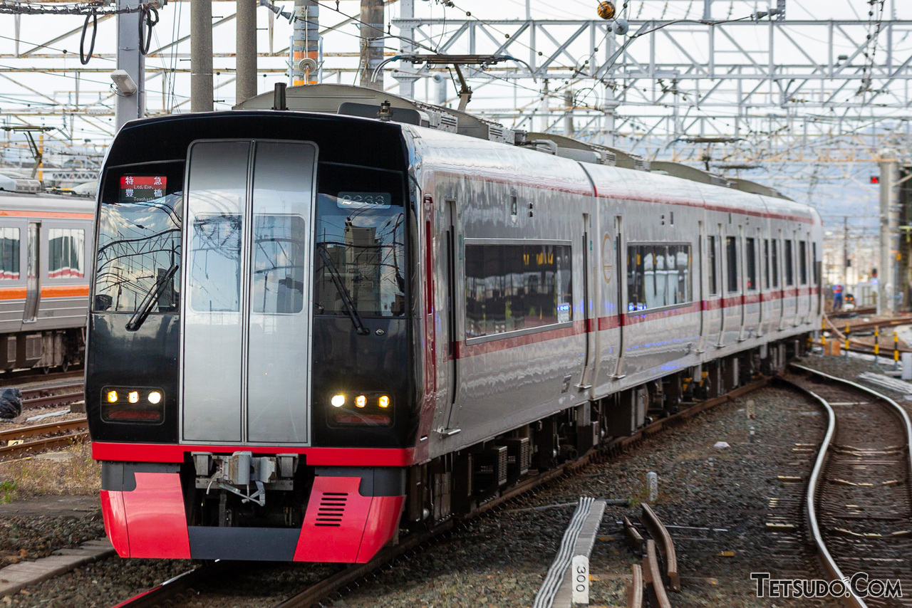 都市間特急や「セントレア」アクセス列車で大活躍！ 名鉄「一部特別車