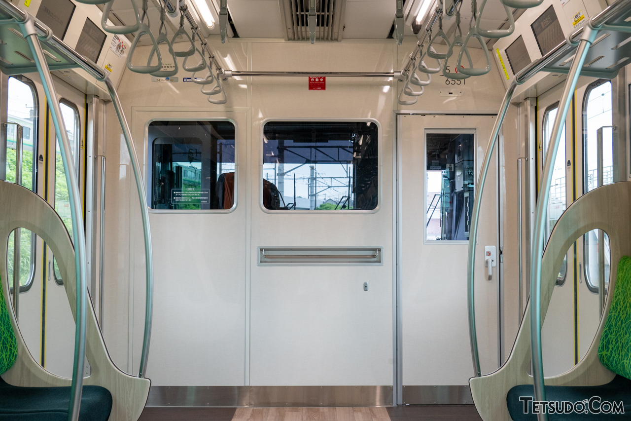 緊急時専用！ 電車の乗務員室付近にある「ナゾのランプ」とは - 鉄道コム