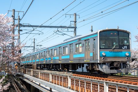 いつの間にかレア物に? JR最後の「205系の中間車」が走る路線