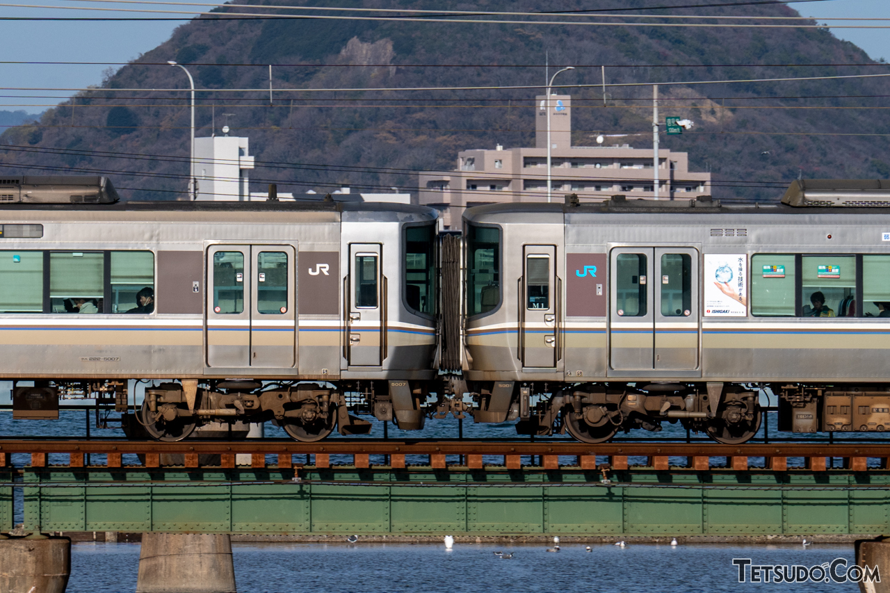 なぜ広島の電車には「羽」があるのか JR西日本の電車が装備する部品