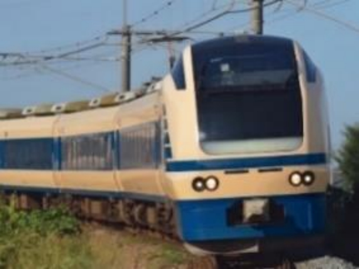 JR東の特急車有数の「オシャレさん」にさらなる新色登場！ 他の特急車
