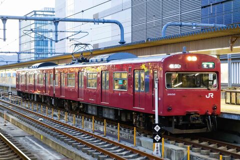兵庫県と福岡県に残る、かつての国鉄通勤車の最大勢力　103系が走る、最後の3路線