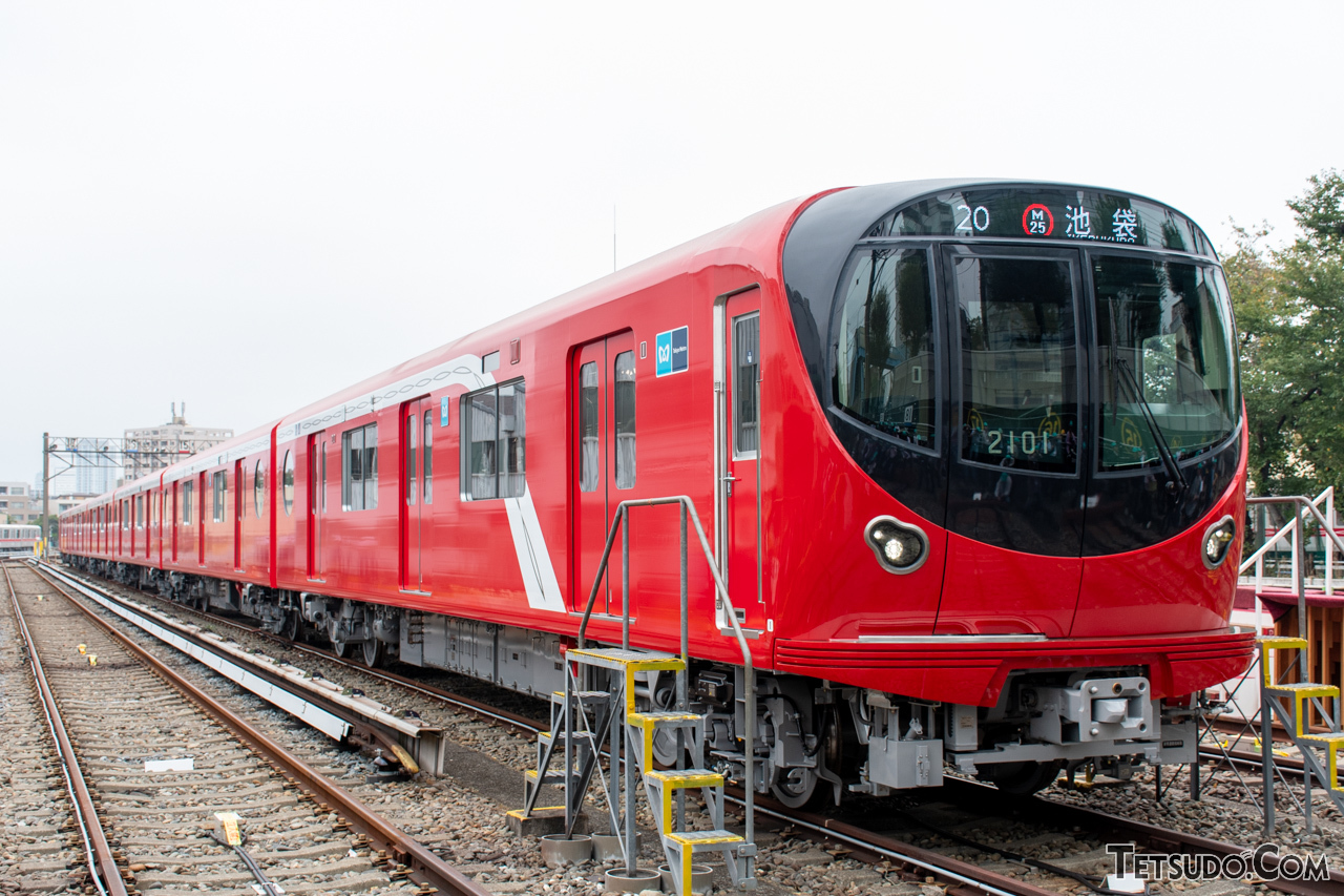 路線の途中に東京駅がある丸ノ内線。東京駅方面に向かう列車を「上り」とすると、途中で上下が入れ替わることになりますが、どう対処しているのでしょうか