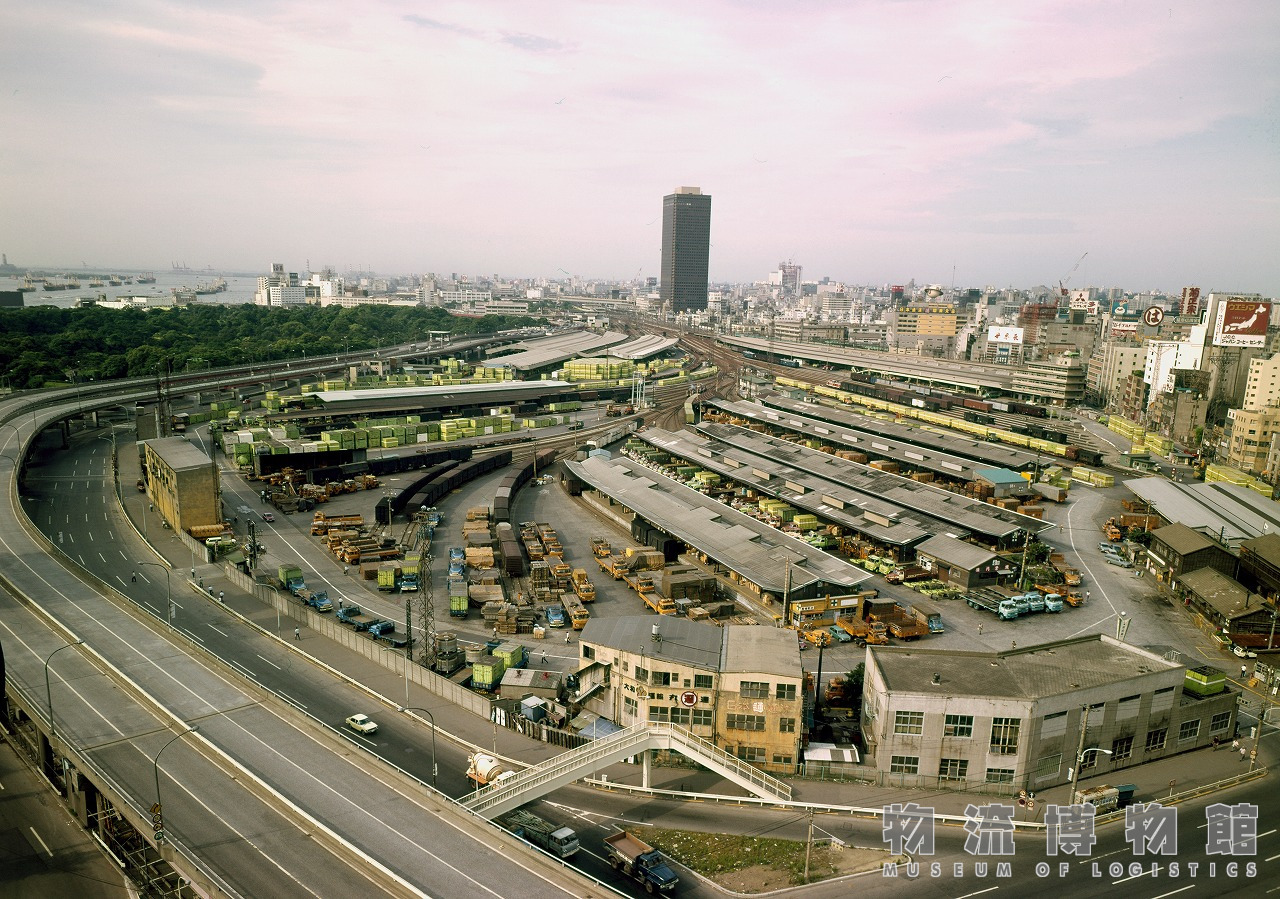 1972年に撮影された汐留駅の全景