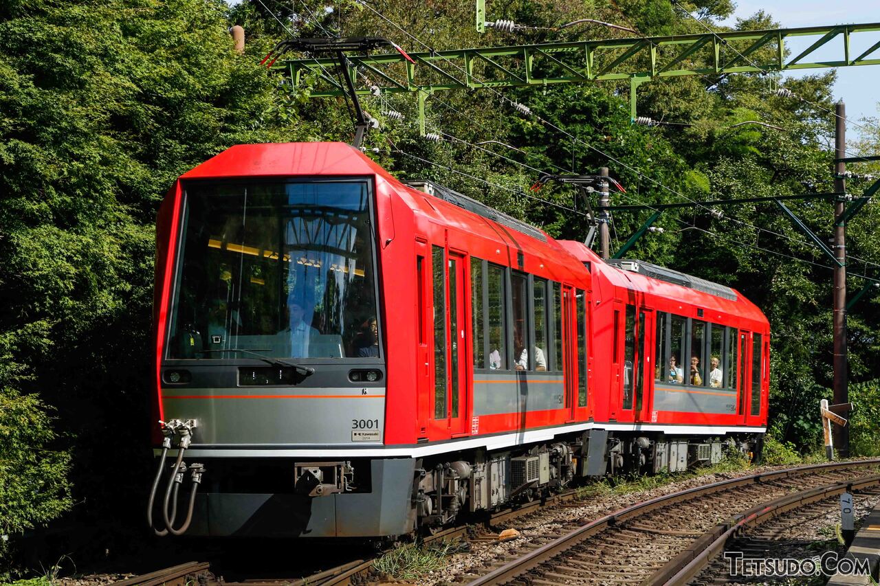 じつは阪神ジェットカーに劣らぬ起動加速度をもつ、箱根登山電車の3000形