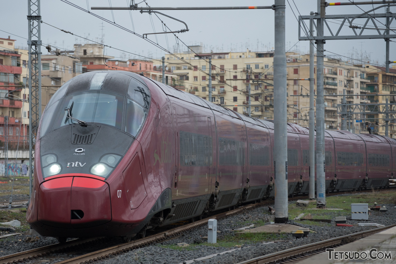 イタリアの鉄道。同国では、鉄道撮影は禁止とされているそうですが、実際には有名無実化しているようです