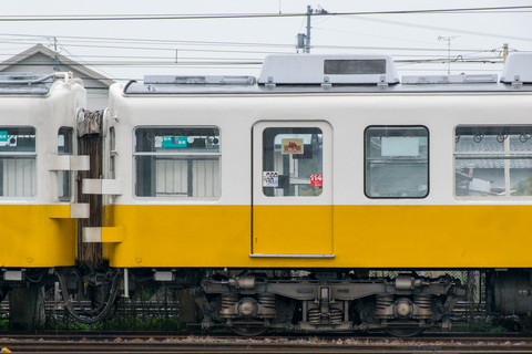 通勤電車の「一枚扉」なぜ見られなくなった？　大手私鉄では風前の灯火に