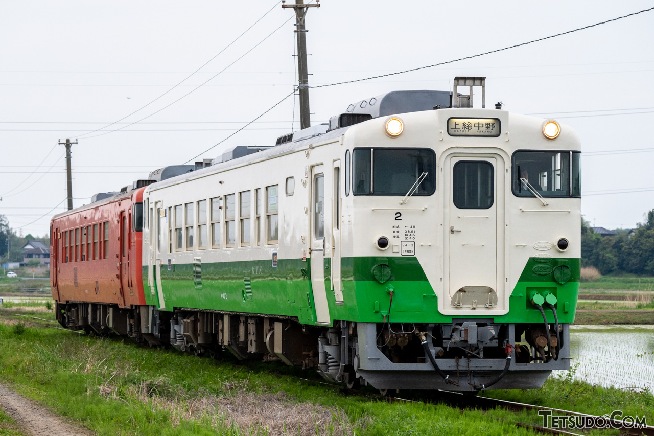 小湊鉄道の「観光急行」で使われるキハ40形（画像は一般列車の運用時）