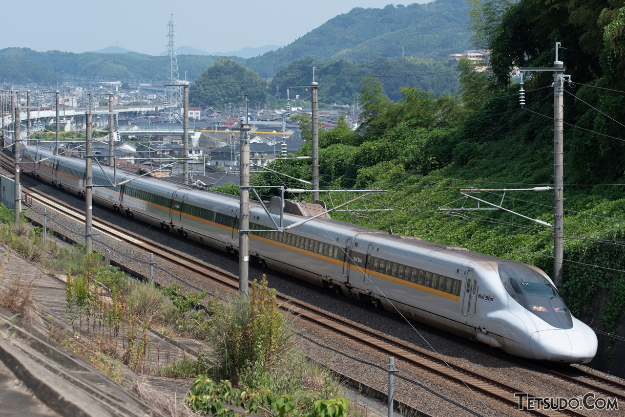 JR西日本の新幹線。「WESTERポイント全線フリーきっぷ」で乗車可能です