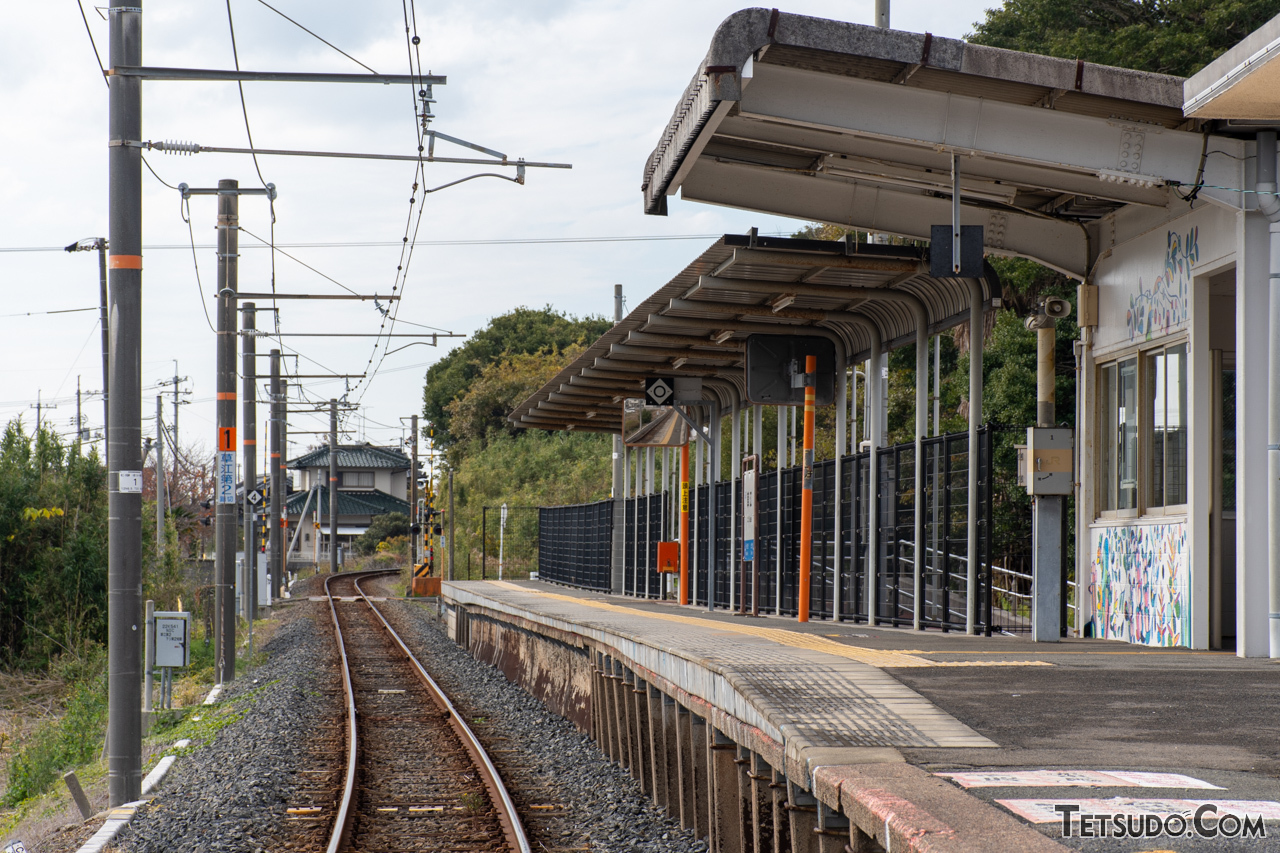 宇部線の草江駅