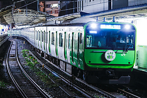 山手線 103系・205系モチーフ 環状運転100周年記念ラッピング車両 運転