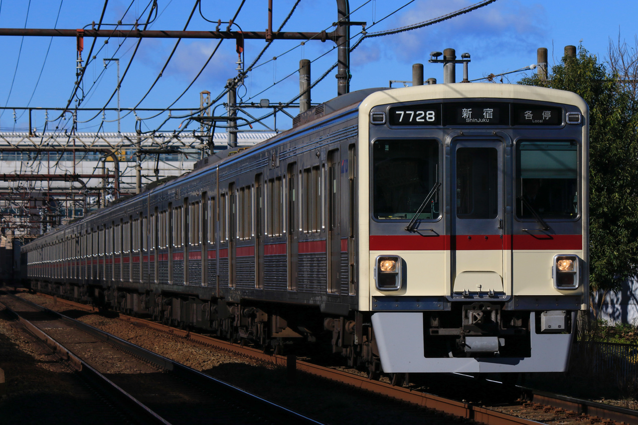 京王 7000系復刻塗装編成 運転」の投稿写真（5枚目） - 鉄道コム