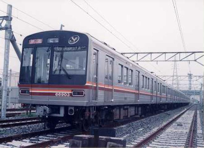 大阪市営地下鉄堺筋線車両（66系）