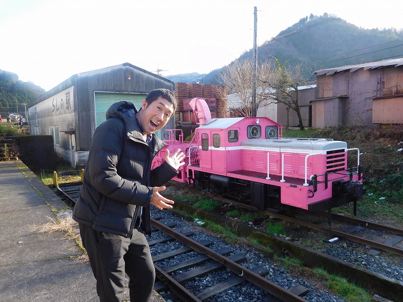 若桜鉄道のピンクの除雪車