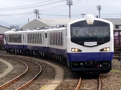 秋田港クルーズ列車