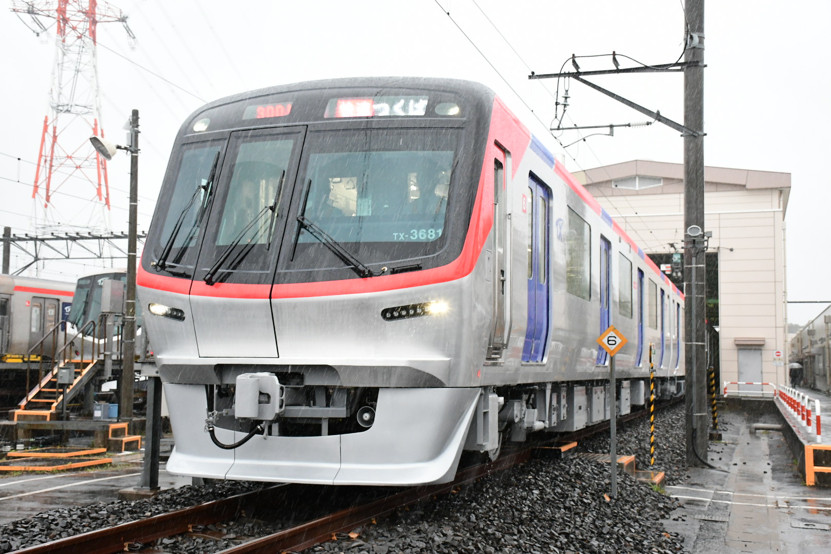 つくばエクスプレスの新型車両 Tx 3000系 を公開 首都圏新都市鉄道 鉄道コム