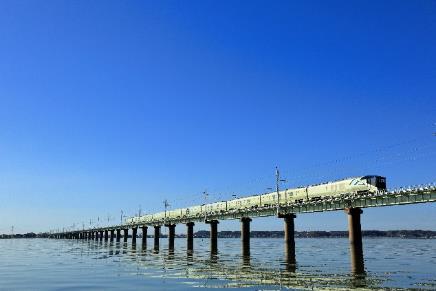 TRAIN SUITE 四季島