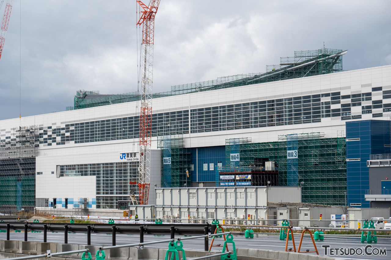 建設工事中の敦賀駅