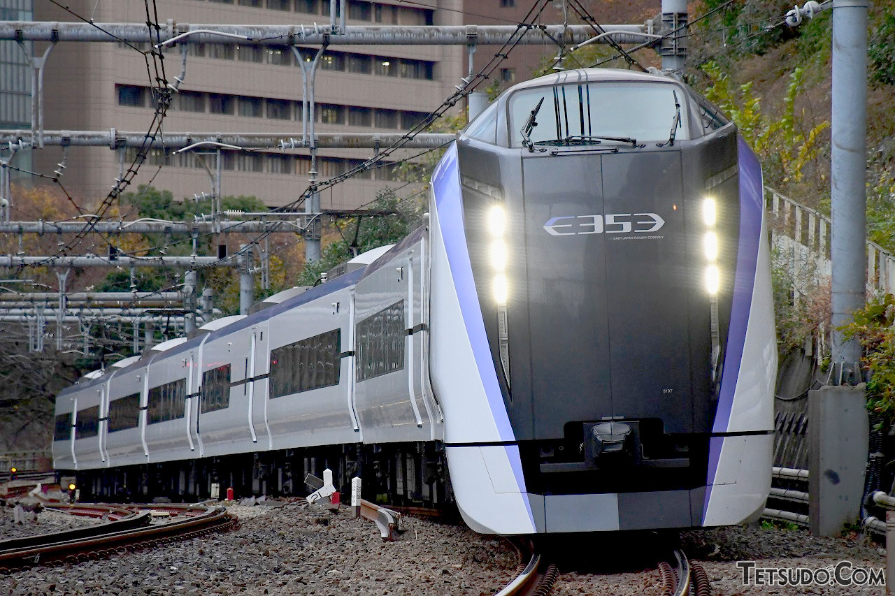 中央線の特急列車