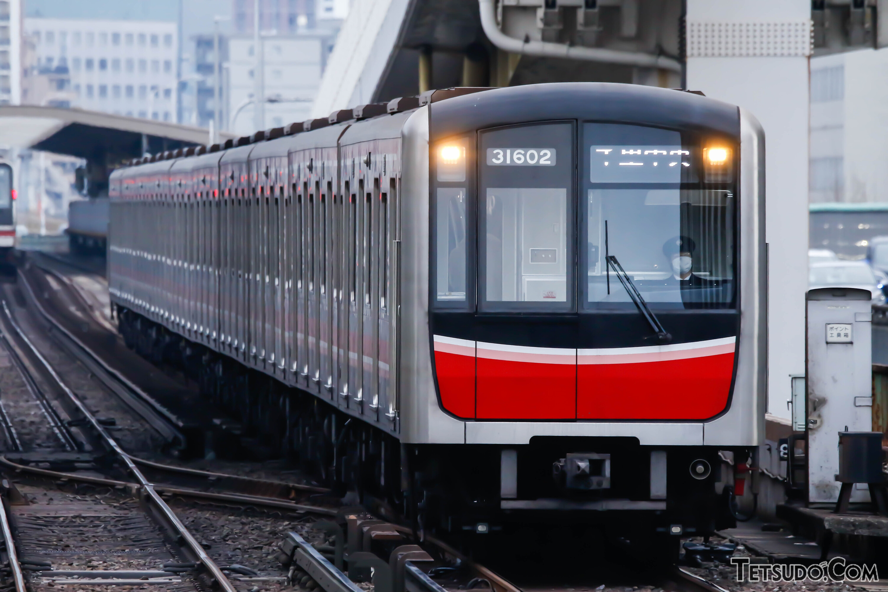 交通電業社の行先表示器を採用している大阪メトロの電車