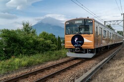 富士山麓電気鉄道 快速RILY'S NIGHT号・自由席特急列車 運転
