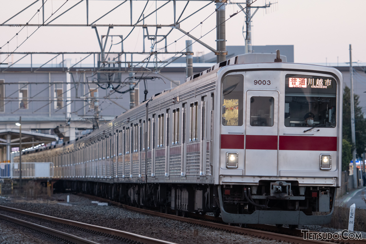 東武東上線などで活躍する9000系