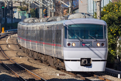 西武新宿線で「有料着席サービス」刷新へ　10000系「ニューレッドアロー」は置き換え