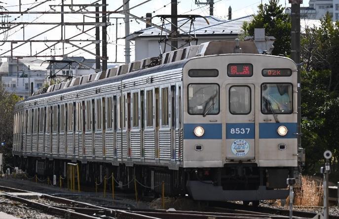 復活する8500系8637編成（定期運転終了前）