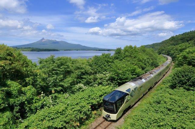 TRAIN SUITE 四季島