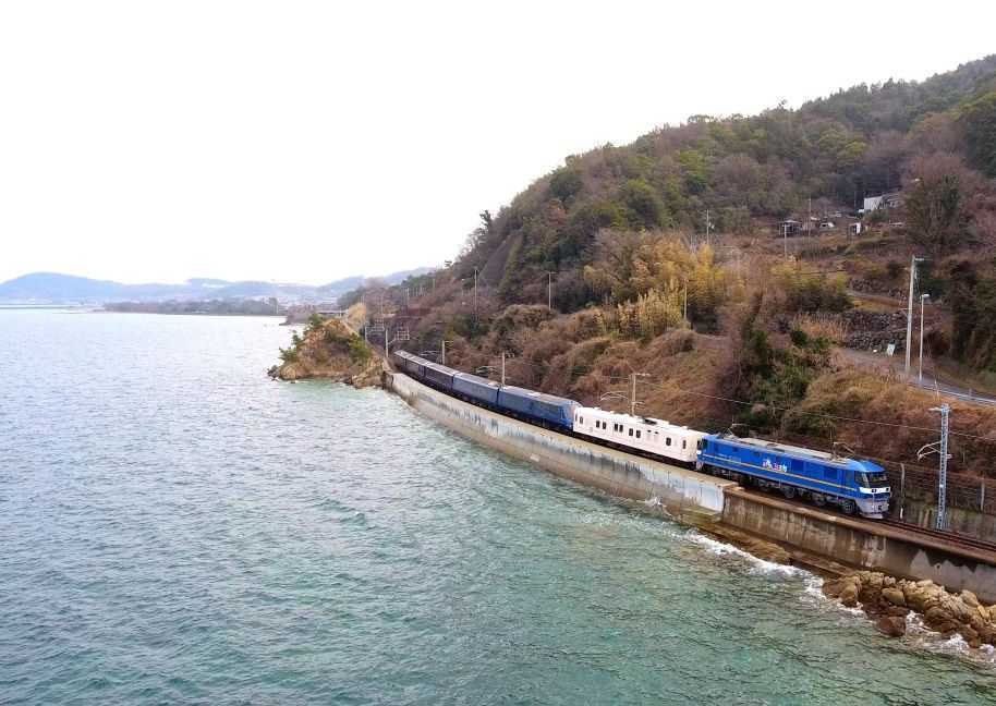 THE ROYAL EXPRESS ～SHIKOKU・SETOUCHI CRUISE TRAIN～