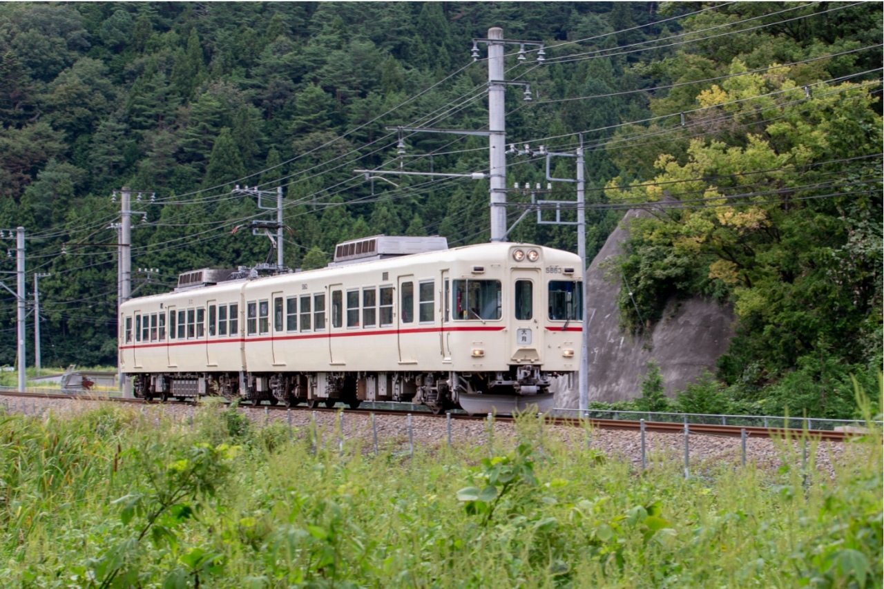 引退する1000系1001号編成