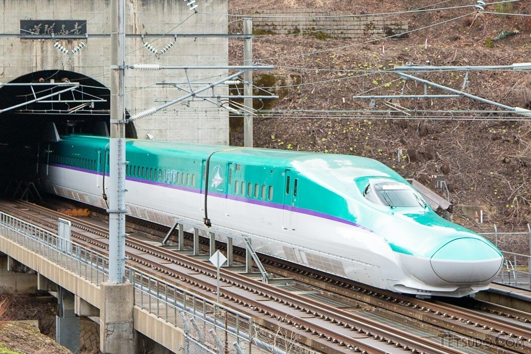 青函トンネルを通過する北海道新幹線