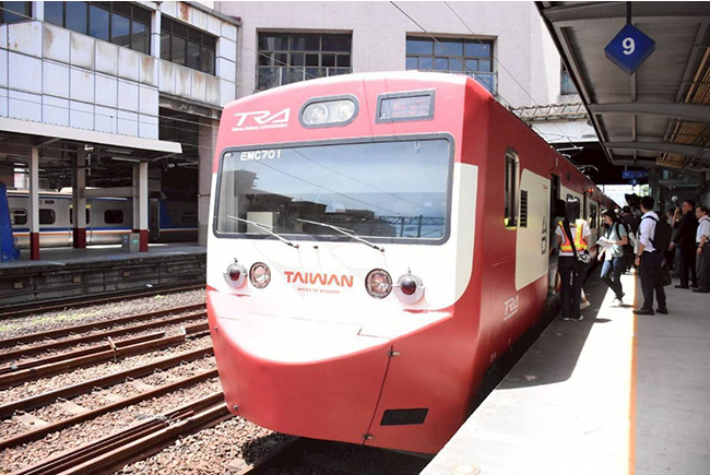 ラッピング車両