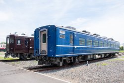 「SL大樹」に「超リクライニング」車両を連結！ 8月から12月までの期間限定