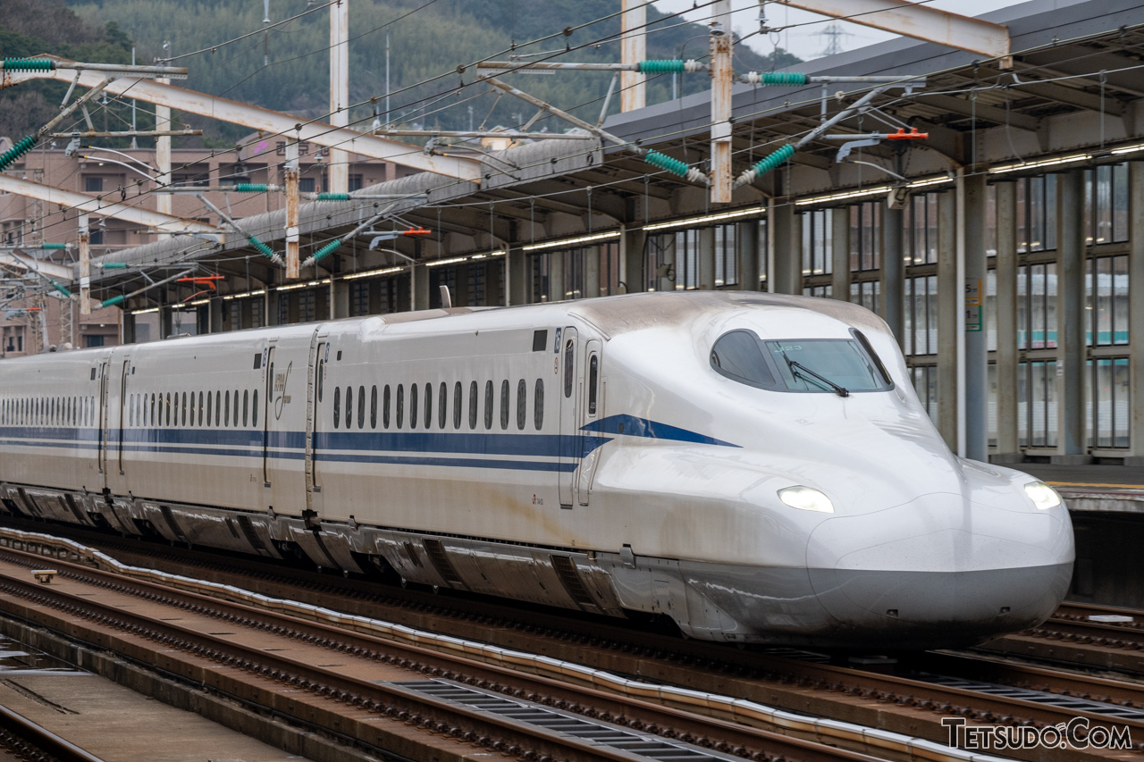 台湾高速鉄道（台湾新幹線）開通記念硬貨 台湾高速鉄道(THSR)2/3/5日パス : 台湾新幹線