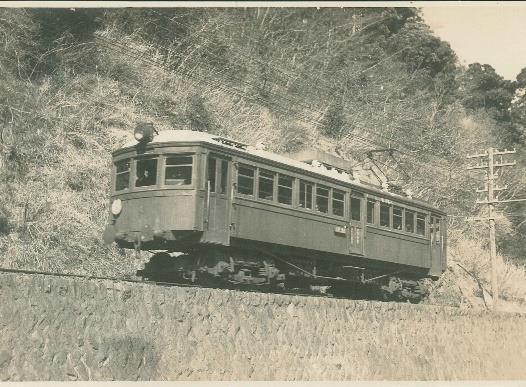 定期運行する「国内最古の普通鉄道電車」引退へ 箱根登山電車100形