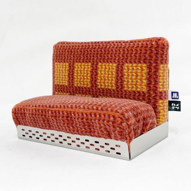 限定 大阪メトロ　ロングシート型スマホスタンド　Osaka Metro　モケット 大阪メトロ ロングシート型スマホスタンド 販売（2025年11月29日